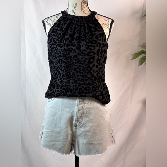 White House Black Market Fitted Black Sleeveless Tank Top 🐆🐆 - Picture 2 of 8